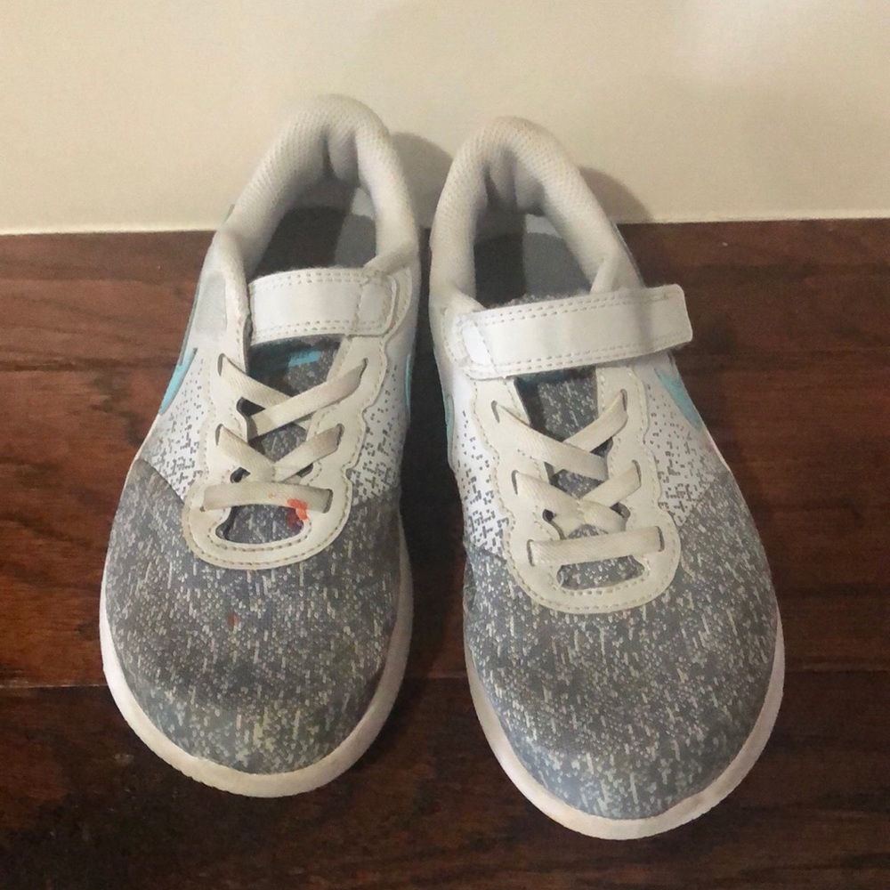 Girls Nike sneakers